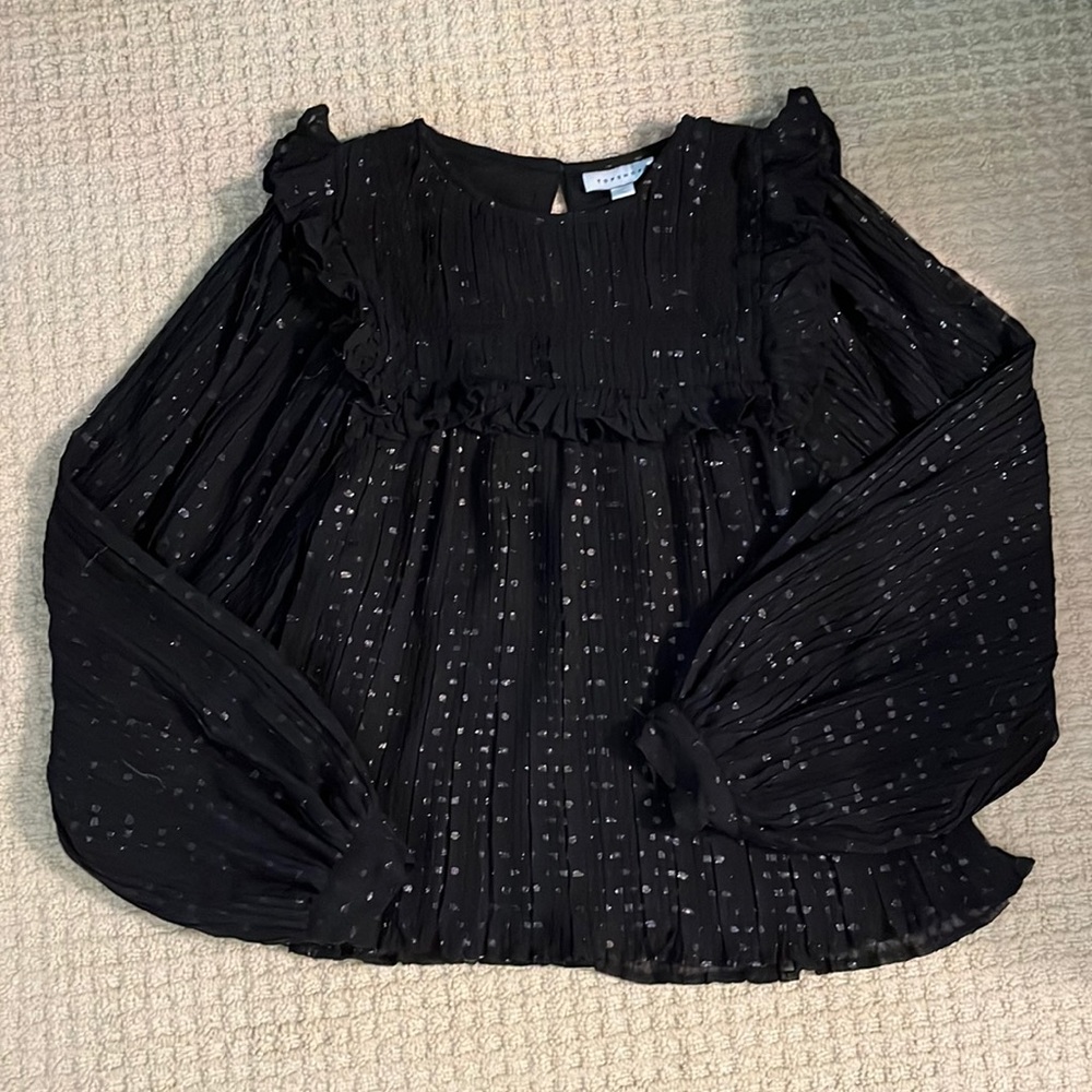 Topshop Black metallic pleated top. Size US 2